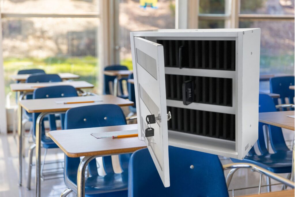 armário para guardar celular em escolas