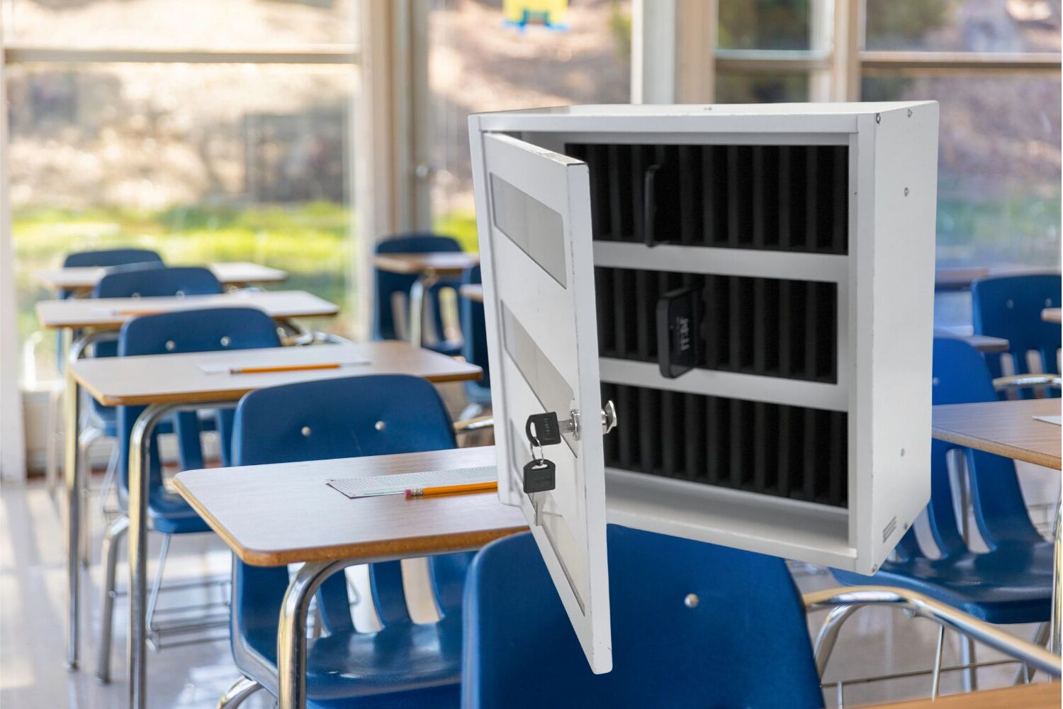 armário para guardar celular em escolas